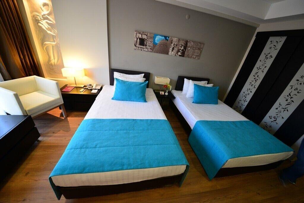 May Park Hotel Izmir Exterior photo