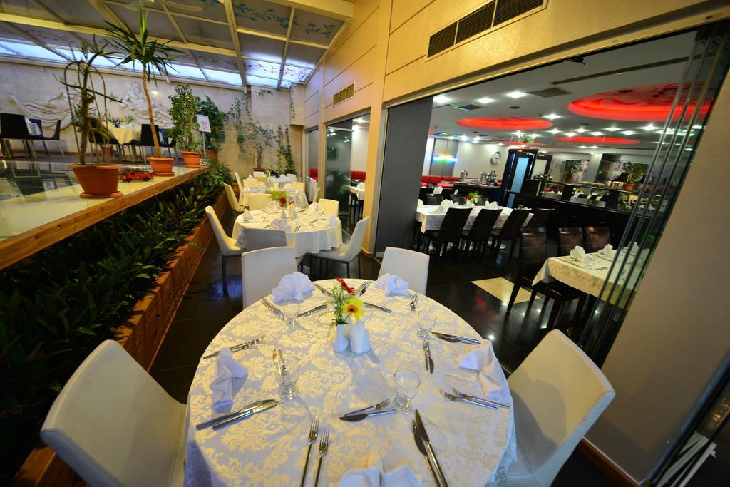 May Park Hotel Izmir Exterior photo