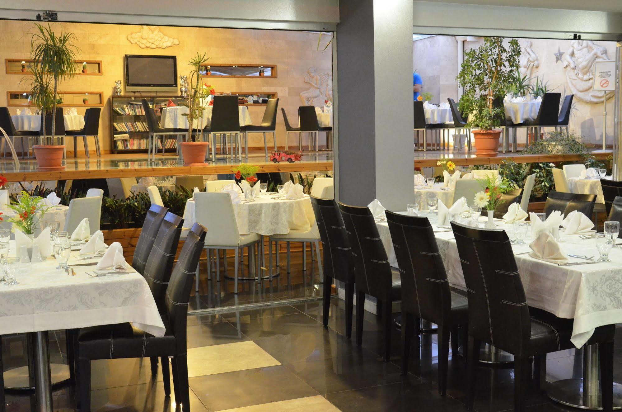 May Park Hotel Izmir Exterior photo